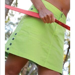 Title Nine OLIVE GREEN Brash Skirt size 8